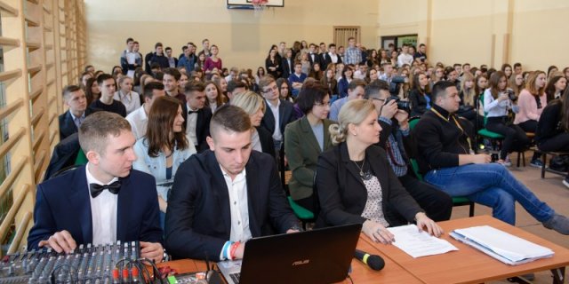 FOTORELACJA Z INAUGURACJI ROKU 100-LECIA SZKOŁY